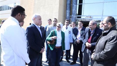 أهالي الأقصر يناشدون المسئولين اعادة النظر في قرار تخصيص مستشفيات اسنا والعديسات والبياضية في اقسام طبية واحدة