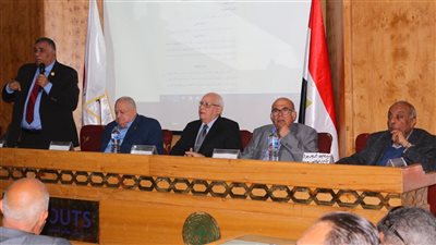 وهب الله : القوي العاملة بالبرلمان انتهت من قانون العمل الجديد وسيعرض علي الجلسة العامة قريبا