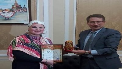 تكريم هدى الساعاتى بالمركز الثقافى الروسى بالإسكندرية