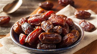 3 تمرات يوميا تحميك من أمراض خطيرة