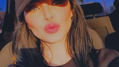 إطلالة جذابة للفنانة التونسية دارين عبر انستجرام