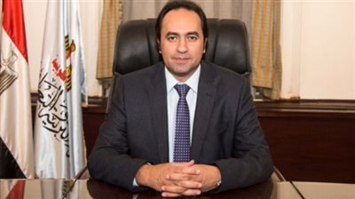 عمر يحذر المعلمين المساعدين من شهادات محو الامية المضروبة