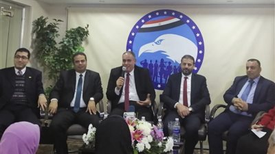 مستقبل وطن يبحث ايجابيات وسلبيات مواقع التواصل الاجتماعي