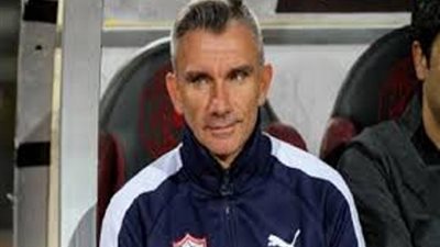 كارتيرون يستبعد نجم الزمالك من مواجهة الانتاج.. لهذا السبب