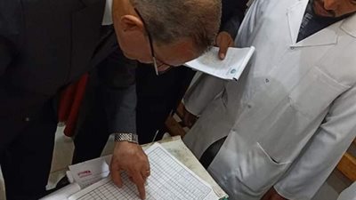 محافظ كفرالشيخ يتفقد مستشفي الحامول المركزى