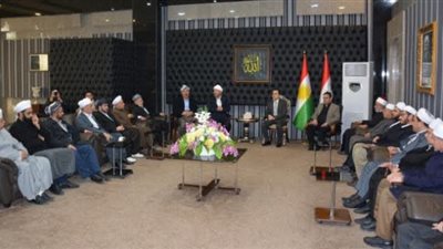وزير الأوقاف والشؤون الدينية بكردستان العراق يكرم خريجى الازهر