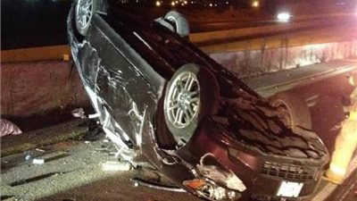 إصابة 4 أشخاص في انقلاب سيارة بالطريق الدولي الساحلي