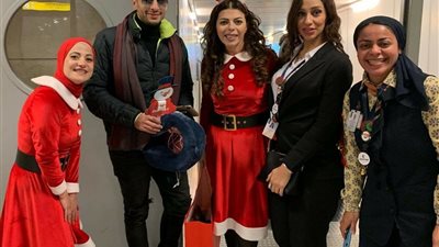 مصر للطيران تحتفل بأعياد الكريسماس مع الفنان حمادة هلال