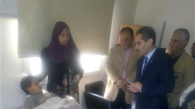 محافظ الغربية يفاجئ مستشفى سمنود العام ويتفقد الأعمال الجارية بنعمان الأعصر بالمحلة