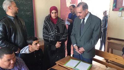 محافظ كفرالشيخ يكرم طلاب وعاملين مدرسة النور للمكفوفين للتميز والانضباط