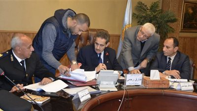 محافظ الغربية يطالب بسرعة إنهاء إجراءات تقنين التعديات على املاك الدولة