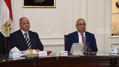 وزير الإسكان ومحافظ القاهرة يتابعان تنفيذ محور الفريق إبراهيم العرابى