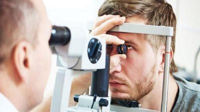 10 عادات خاطئة تؤدى الى ضعف النظر.. تعرف عليها