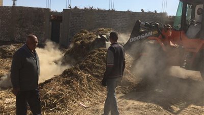 فتح طرق الشعراوى والعمامرة وجاد الكريم والوحدة الصحية بالزينية شمال الأقصر