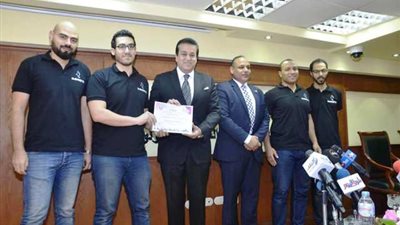 الحاضنة التكنولوجية بجامعة السويس تفوز فى معرض القاهرة الدولى للابتكار.. بالصور