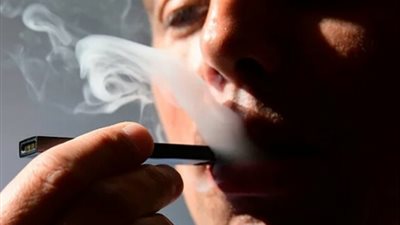 إدارة ترامب تستعد لحظر بعض نكهات السجائر الإلكترونية