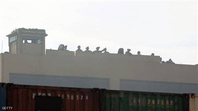السفارة الأمريكية ببغداد تعلق خدماتها القنصلية بسبب هجوم الميليشيات