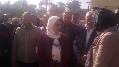 وزيرة الصحة تبدأ جولتها بالأقصر بتفقد مستشفي العديسات