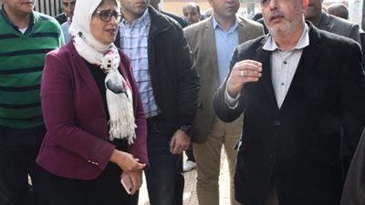 وزيرة الصحة تشدد على سرعة الإنتهاء من أعمال التجهيزات بوحدة طب أسرة الدبابية