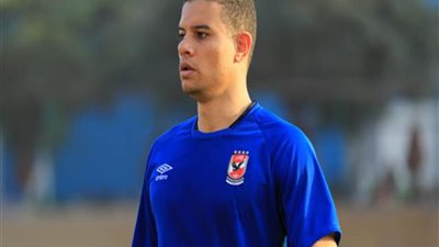 طبيب الاهلى يطمئن هاتفيا على سعد سمير