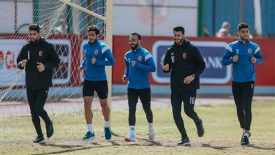 إكرامي ينتظم في مران حراس الأهلي