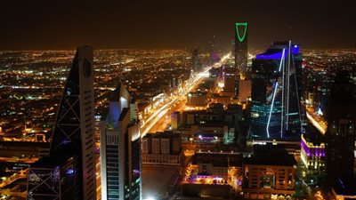 السعودية تندد بالهجمات على السفارة الأمريكية في بغداد