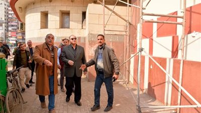 محافظ أسيوط يتفقد أعمال التطوير والتجميل بميدان المحطة