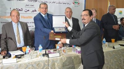 منح وعلاوة وعقود عمل لذوى الهمم وشهادات امان.. غدا وزير القوى العاملة بالعاشر من رمضان