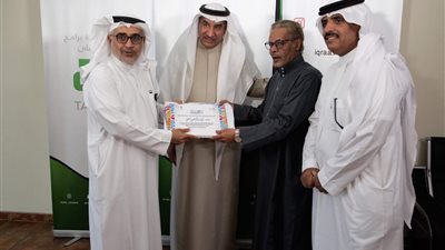 اللجنة الإعلامية لمعرض جدة الدولي للكتاب يكرمون قناة اقرأ