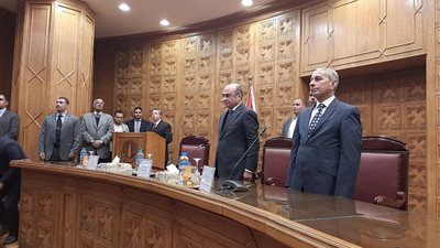 1102 موظف بالشهر العقارى يؤدون اليمين القانونية أمام وزير العدل