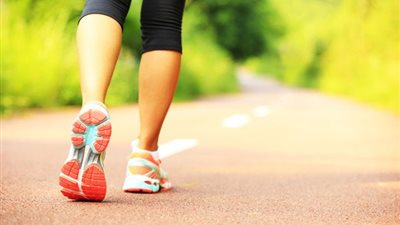 تمشي 10 آلاف خطوة؟.. إليك عدد السعرات التي تفقدها يوميًا