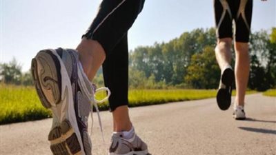 المشي صباحًا في الشتاء فوائده عديدة.. فماذا هي؟