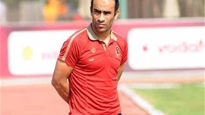 عبدالحفيظ وعدلى فى الاجتماع الفنى للقاء الاهلى وبلاتنيوم