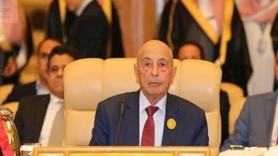 مرسل من عقيلة صالح يطالب البرلمان العربي بسحب الاعتراف بالمجلس الرئاسي