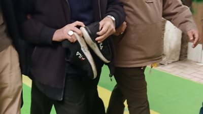 وصول الفنان رشوان توفيق جنازة ماجدة الصباحي بمصطفى محمود