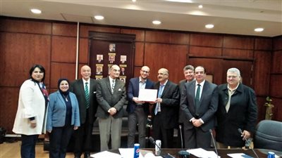 عمر الشعراوى الطبيب المثالى بمعهد الكبد القومى بالمنوفية