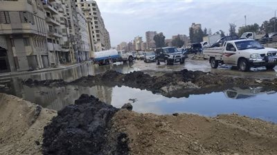 قطع مياة الشرب عن مدينة طنطا بسبب كسر خط الصرف الرئيسي اثناء رصف طريق الكورنيش
