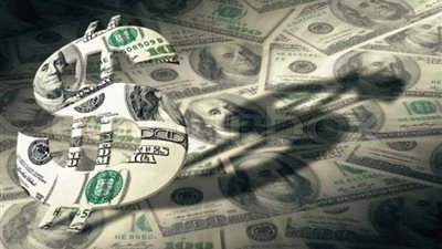 الدولار يصعد بفضل بيانات أمريكية قوية