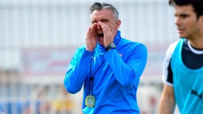تفاصيل جلسة كارتيرون مع لاعبى الزمالك
