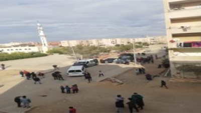 بالصور.. وفاة وإصابة ٣ أشخاص دهسهم سائق ميكروباص أثناء مشاجرة بالعاشر من رمضان