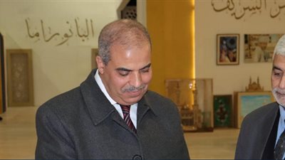 رئيس جامعة الأزهر يتفقد جناح الأزهر الشريف بمعرض القاهرة الدولي للكتاب