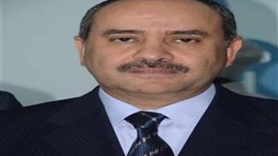 وزير الطيران يشيد بالتكامل بين أجهزة الدولة