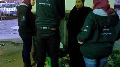 فريق اطفال وكبار بلامأوي ينقذ مسنة بالقاهرة وينقلها لدار رعاية اجتماعية