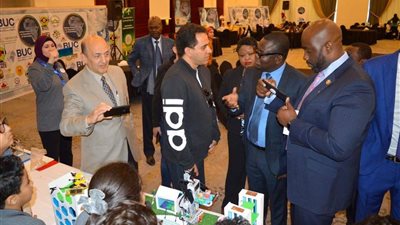 وفد دبلوماسي يتابع المنتدى العربي الإفريقي ويشيد بدور الرئيس في دعم الابتكار والتكنولوجيا