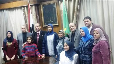 رئيس مدينة شبرا ومدير التعليم يكرمان الطلبة المتفوقين
