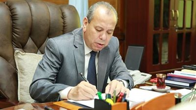 تحرير 3 محاضر للمحلات المخالفة بالحملات التموينية بمركز ومدينة فوه