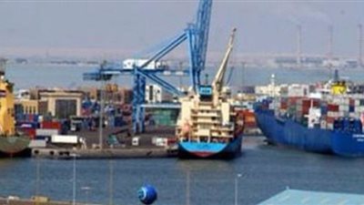 غلق بوغاز مينائي الاسكندريه والدخيلة لسوء الأحوال الجوية