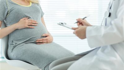تفاصيل.. اغتصاب 40 مريضة من طبيب نساء