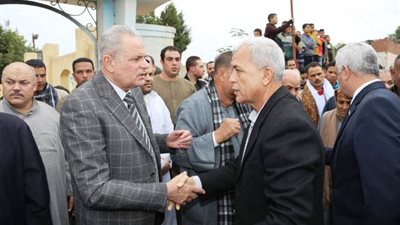 محافظ المنوفية يشيع جنازة الخشن بمسقط رأسه .. بالصور