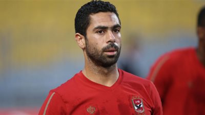 أحمد فتحى يغيب عن الأهلى لمدة شهر